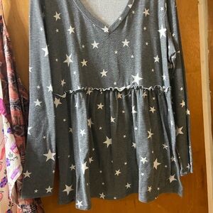 Gray Star Patterned Long Sleeve Top